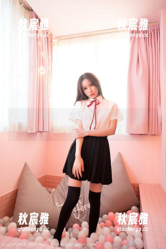 Feilin嗲囡囡-Emily尹菲 Feilin嗲囡囡 - 原图探险:欲知Emily尹菲的牛仔裤,进来就对了!