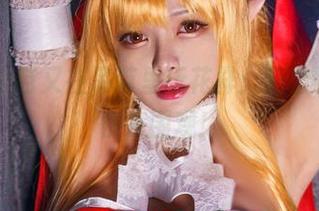 Hachi小芭又在吊带里玩花样：新套图更新，快来围观！