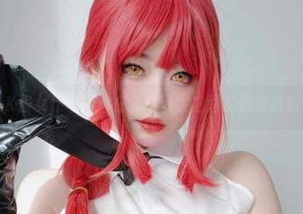 K酱女仆写真：在梦与现实之间的调皮捣蛋