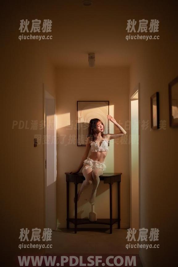 PDL潘多拉 - 当孙梦瑶V穿上白衬衫，美图变成了挑战我的审美极限！