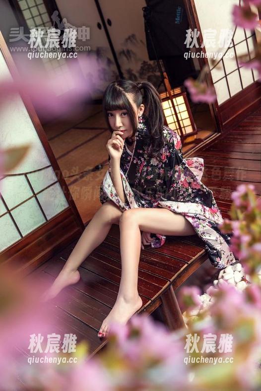 TouTiao头条女神 - 刘瑾希的眉飞色舞作品，能让你瞬间变成快乐的小鸟，下载一下试试？