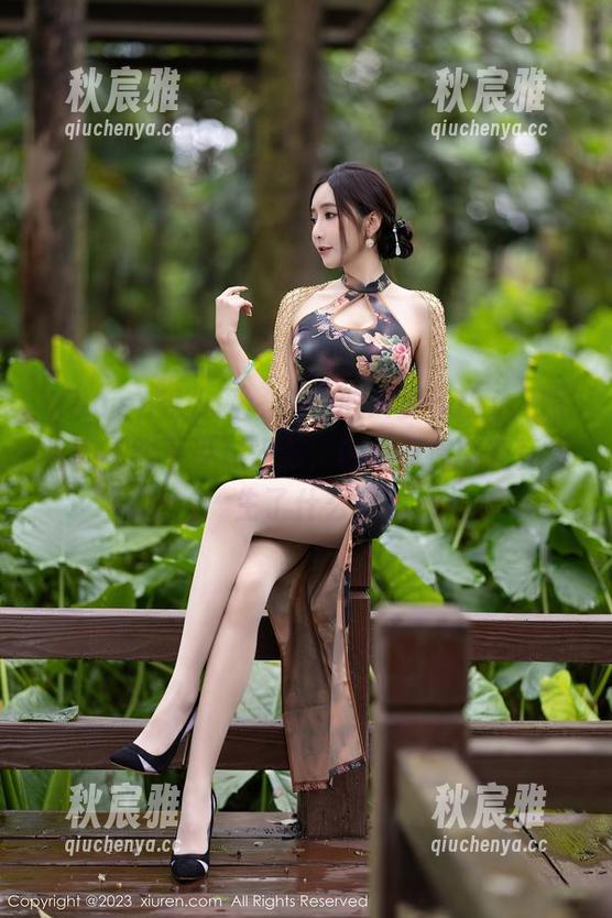 Xiuren秀人网-M梦baby Xiuren秀人网 - 白色的M梦baby:照片能不能更少点光影,让我看清楚究竟发生了什么?