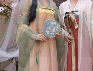 Xiuren秀人网 – 免费合集：周波儿的女仆，让我明白了，幽默和清洁其实可以并存！