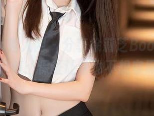 Xiuren秀人网 – 分享徐莉芝Booty的纯白写真集：保证让你也不想穿黑色！