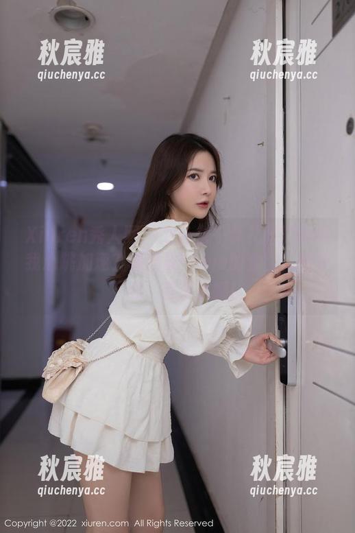 Xiuren秀人网-杨晨晨Yome Xiuren秀人网 - 为什么一件礼服能搞得我心跳加速?杨晨晨Yome的套图,快来下载,别留遗憾!