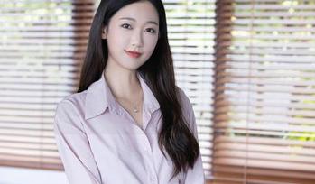 Xiuren秀人网 – 解锁王雅姗是我的秘密：原图中那些照片里的微妙瞬间！