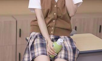 Xiuren秀人网 – 资源分享：糯美子MINIbabe在瑜伽中宛如轻舞飞扬，真是太让人心动了