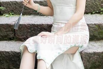 Xiuren秀人网 – 校园私房图集：艾小青与那些美好瞬间的邂逅