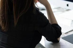 Xiuren秀人网 – 顾欣怡短裙里的梦幻瞬间，下载她的作品集，感受那份灵动！