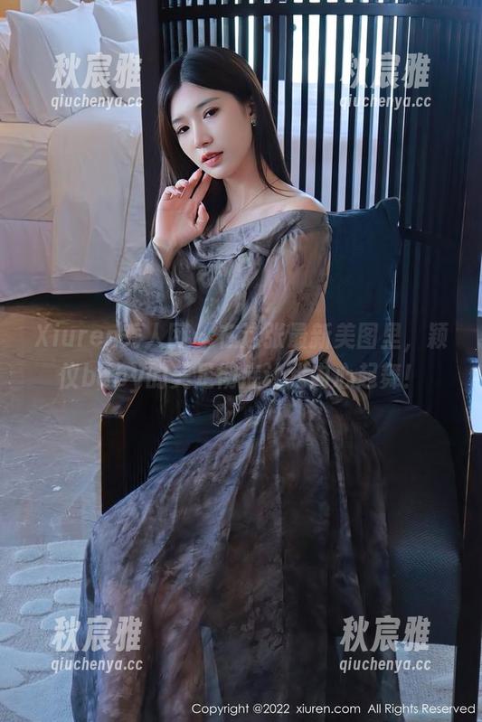 Xiuren秀人网-颖仪baby Xiuren秀人网 - 在这张最新美图里,颖仪baby的美足彻底让我内心起舞!