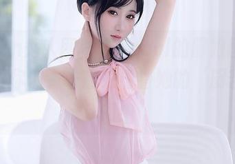 Xiuren秀人网 – 龙籹cool的厨娘图包，分享给你们，一起来看看她的‘厨艺’如何！