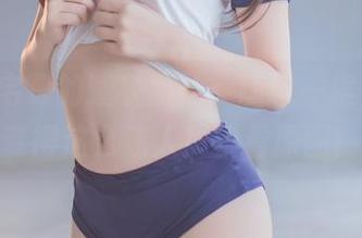 Yoko宅夏的睡衣魔法：随意一摆，竟然变得这么迷人！快看原图！