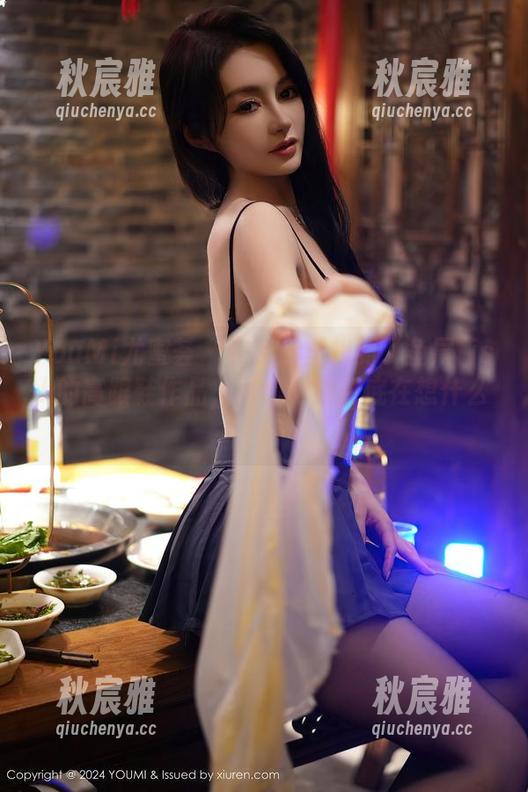 YouMi尤蜜荟-鱼尾fish YouMi尤蜜荟 - 在网盘里找到了鱼尾fish的高跟鞋作品,真想问她到底在想什么!