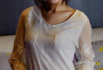 pans – 唉，英英的比基尼写真集要是有一块儿我就满足了！