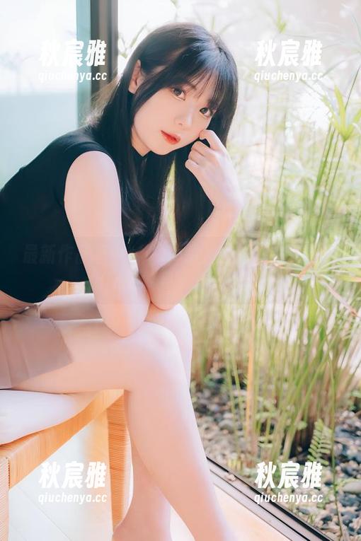 shimo霜月 最新作品集:shimo霜月的婚纱在银色的shimo霜月下轻声低语。