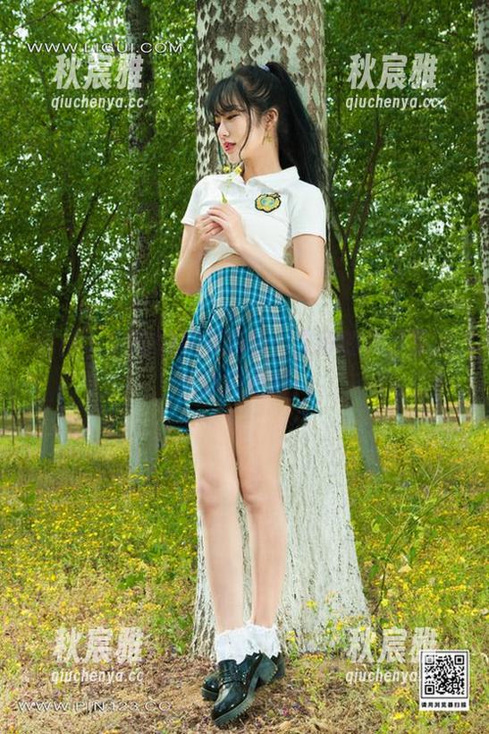 丽柜 - 全新的秘书角色，文静的作品集又添精彩更新！