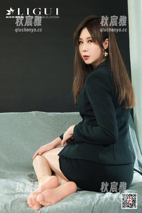 丽柜 - ‘语寒’带你走进校园，图包一键下载，仿佛踏上了一场奇妙的旅程！