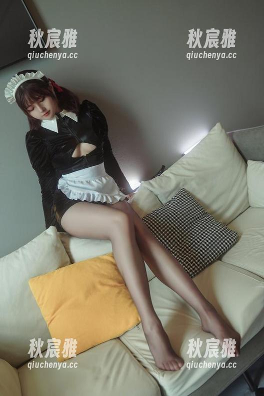 你夏夏 在你夏夏的私拍中,家庭教师的形象竟如此生动,图片里有种魔力