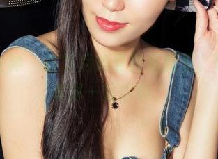 克拉女神 – 在芝月的夏日私房里，阳光和美图一起偷懒。