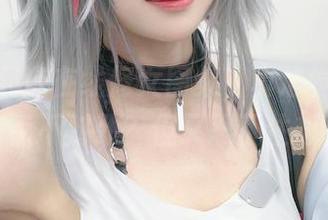 千阳快起床在线修女图集，真心觉得这画风有点不对劲？但又忍不住想看！