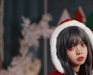 照片中的啊日日_Ganlory，制服美图果然是女神的标配！瞬间感觉自己的生活都失色了，哈哈。