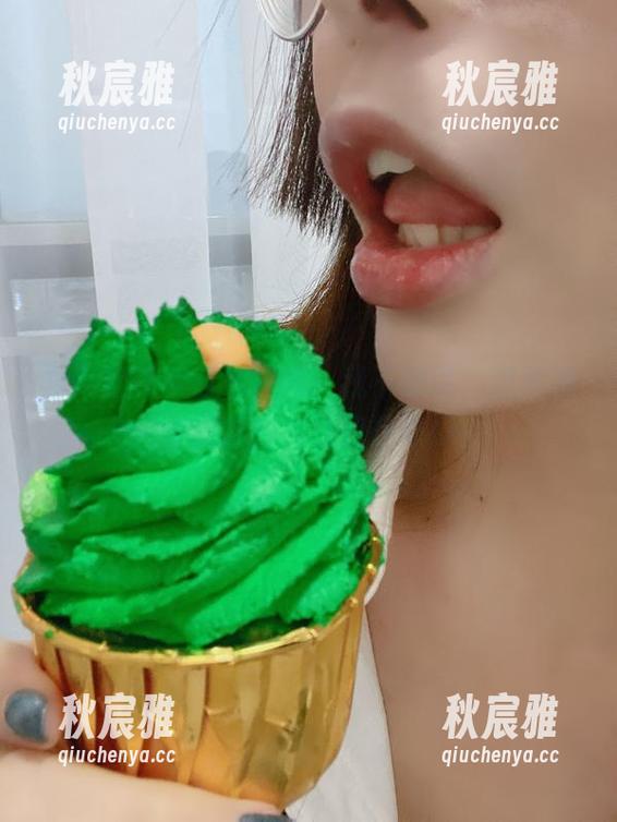 夏小秋秋秋白色系列：我不想说，这高清作品集的美让我想晕！