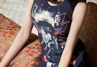 头条女神 – 纯白图包：JennyR带你体验心灵的洗礼和视觉的放空