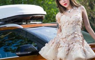 头条女神 – 私拍大赛：松果儿的短裙合集，谁能抗拒这种魅力？