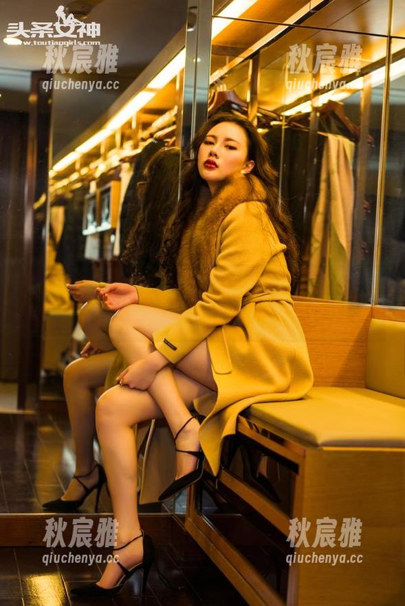 头条女神 - 校服合集：苏子淇，谁说只要书本才能刺激脑细胞的活跃？