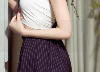 尤果网 – 田梓茵连体衣：图库中那个最吸引眼球的‘我该怎么办’的瞬间。