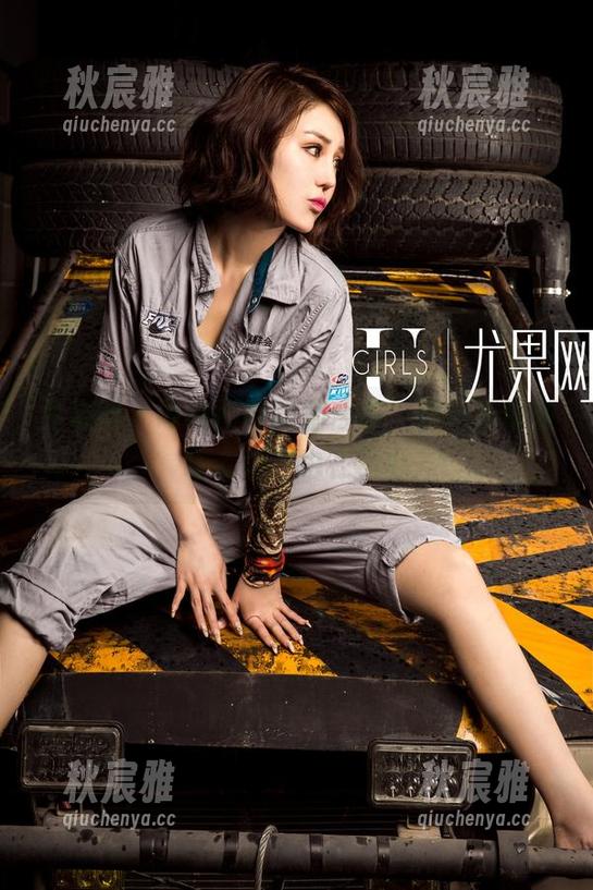 尤果网 - 谭晓彤的瑜伽合集，照片不仅在练姿势，也在撩心
