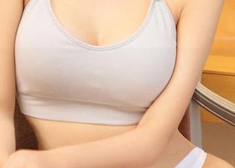 尤果网爱尤物 – 李允儿眼镜资源：这组照简直是不停地撩拨我的心!