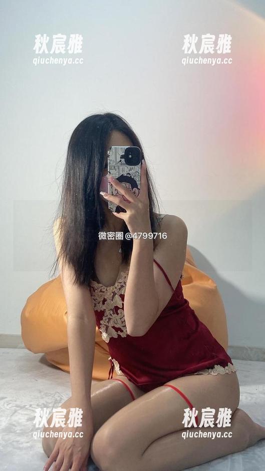 微密圈 - 徐绾绾yyyy吊带写真大赏：原图真的让我觉得，这么好看哪来那么多烦！