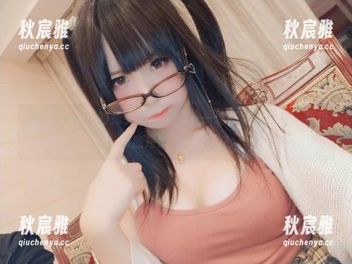 摇摇乐yoyo的兔女郎图片集—一堆好看的照片，背后到底是怎样的故事？