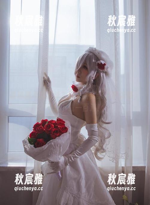 谁说猫不能游泳？日奈娇穿柴郡猫泳装，只想下载一百遍！