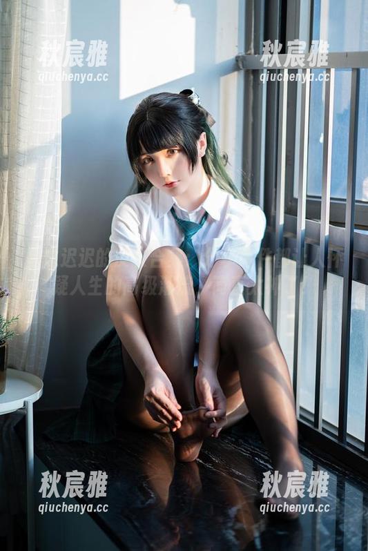 星之迟迟 星之迟迟的皮衣合集:分享每件都让人怀疑人生的高级潮流,简直太神了!