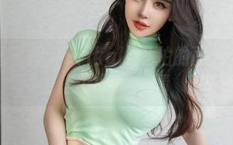 星颜社 – 揭开Erikaki私拍的面纱：图包里的油亮心情