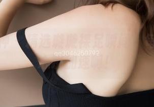 梦丝女神 – 精选璇璇裸足瞬间：每张都是心跳加速啊！