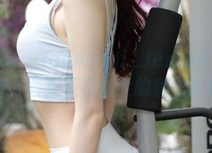 模范学院 – Jennanni_Jen的美腿图集在线，简直是视觉上的奢华享受！