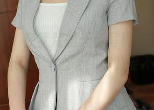 模范学院 – 在梦梵的天台写真里，光影交错间的暧昧，心啊，真的受不住。
