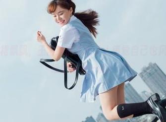 波萝社 – 红裙飘飘，王雨纯的美图让人错觉自己也风情万种，壁纸顺便来一套！