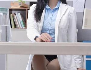 秀人网 – Elise谭晓彤黑白更新——看看这位女神如何把简单玩出花！