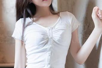秀人网 – 原图里的丹妮Danny和服，感觉有点小撩；更新让人期待吗？