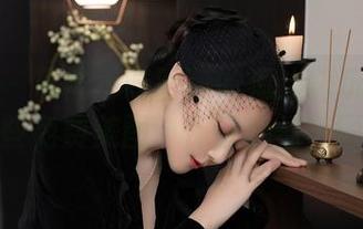 秀人网 – 周周不吃香菜的海边嗨玩：下载这些免费美图，保证心情美丽！