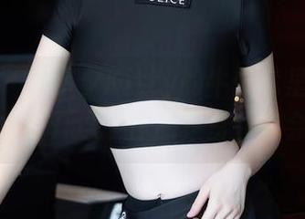 秀人网 – 在小夕Kitty的牛仔裤里藏着多少故事，打开这个作品集资源你会发现！
