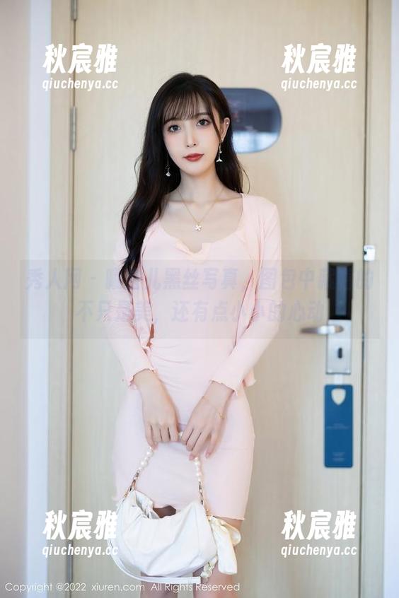 秀人网-曦宝儿 秀人网 - 曦宝儿黑丝写真,图包中藏着的不只是美,还有点小小的心动