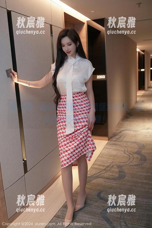 秀人网-柚柚小奶瓶 秀人网 - 柚柚小奶瓶无敌美腿大放送,免费图册等你来解锁!