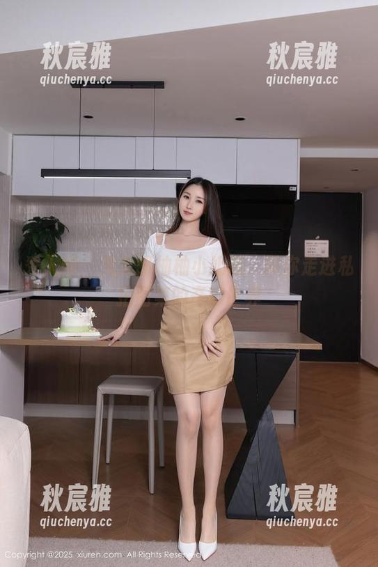 秀人网-柚柚小奶瓶 秀人网 - 兔女郎柚柚小奶瓶,带你走进私拍图集的奇妙世界