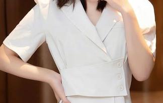 秀人网 – 免费福利来袭！糯美子JK写真，让你沉浸在梦幻的瞬间里