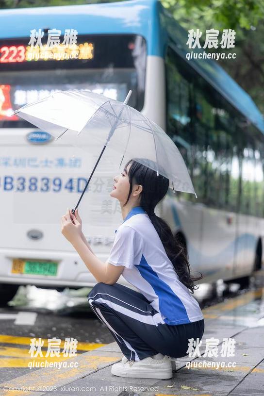 秀人网 - 图库分享：跟随雨夕cy，白丝之美尽在掌握